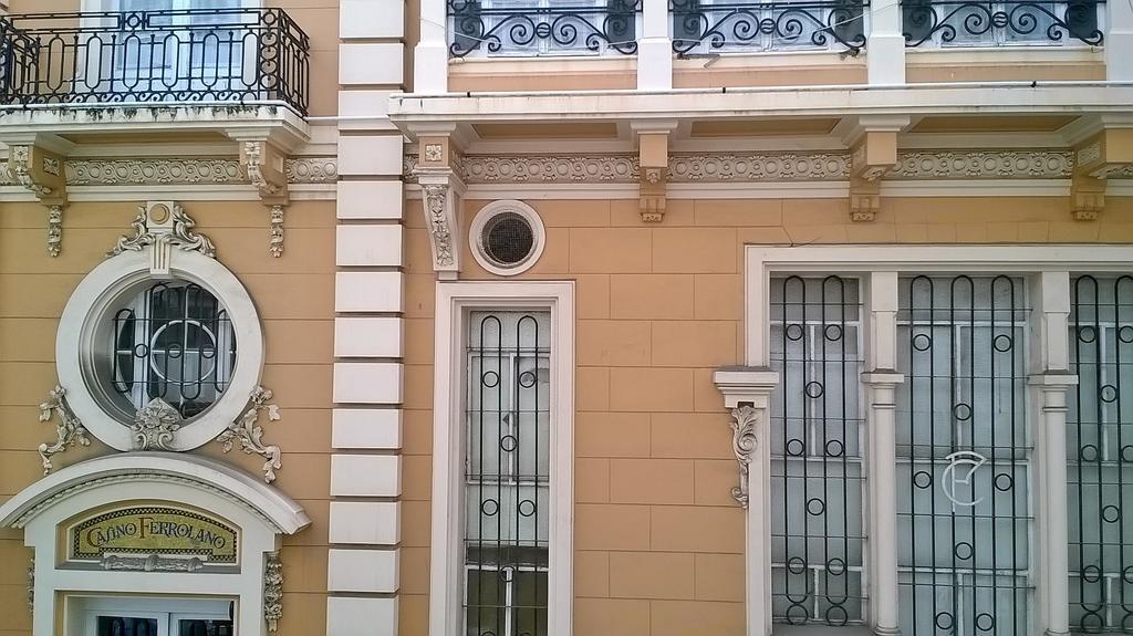 Hostal El Cairo Ferrol Exterior foto